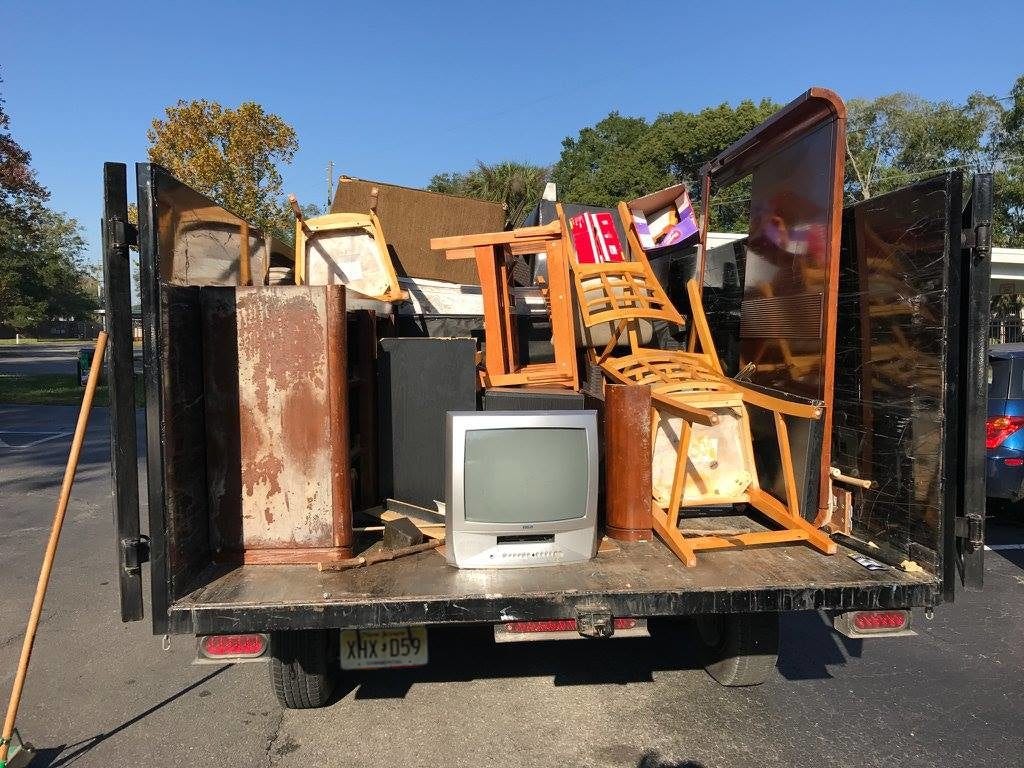 4 Benefits Of Residential Junk Removal Services by Junkin irishman NJ