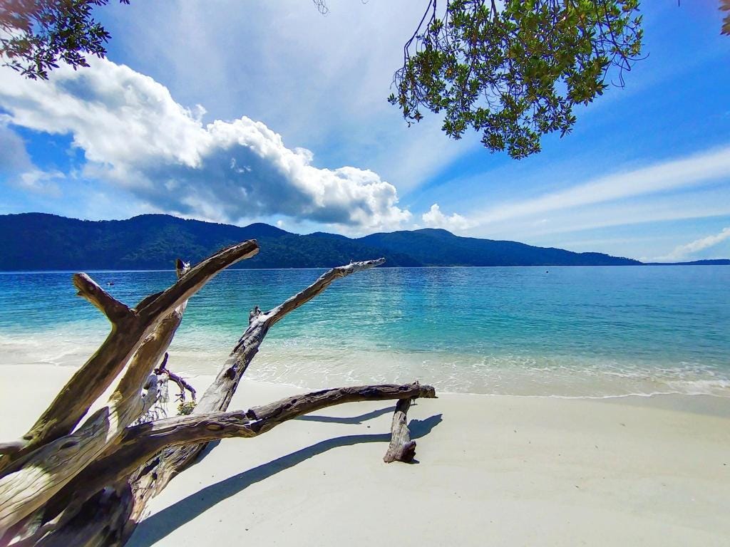 Entdecke Khao Lak: Ein Juwel der Ruhe und Natur in Thailand  by Khao Lak Ausfluege  Oct, 2023 