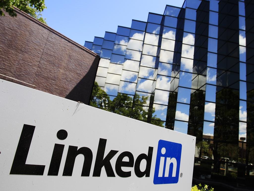 How to Use LinkedIn: Beginners Guide on How to Use LinkedIn | by David ...