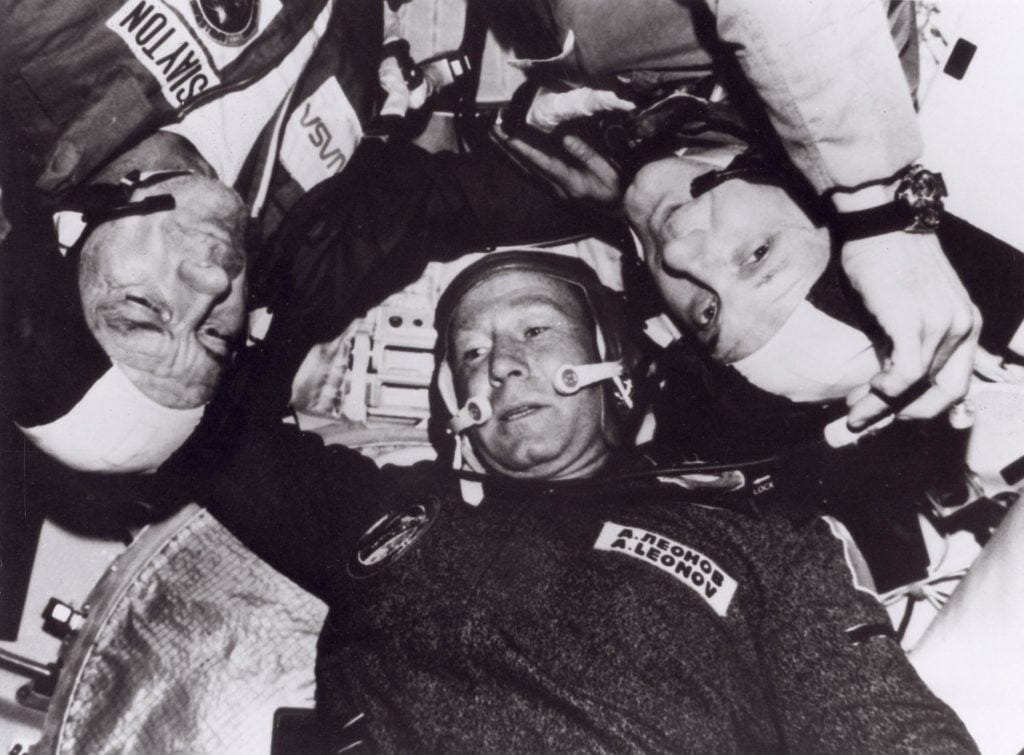 A Lone Step Among the Stars. The Mathematical Marvels Behind Alexei