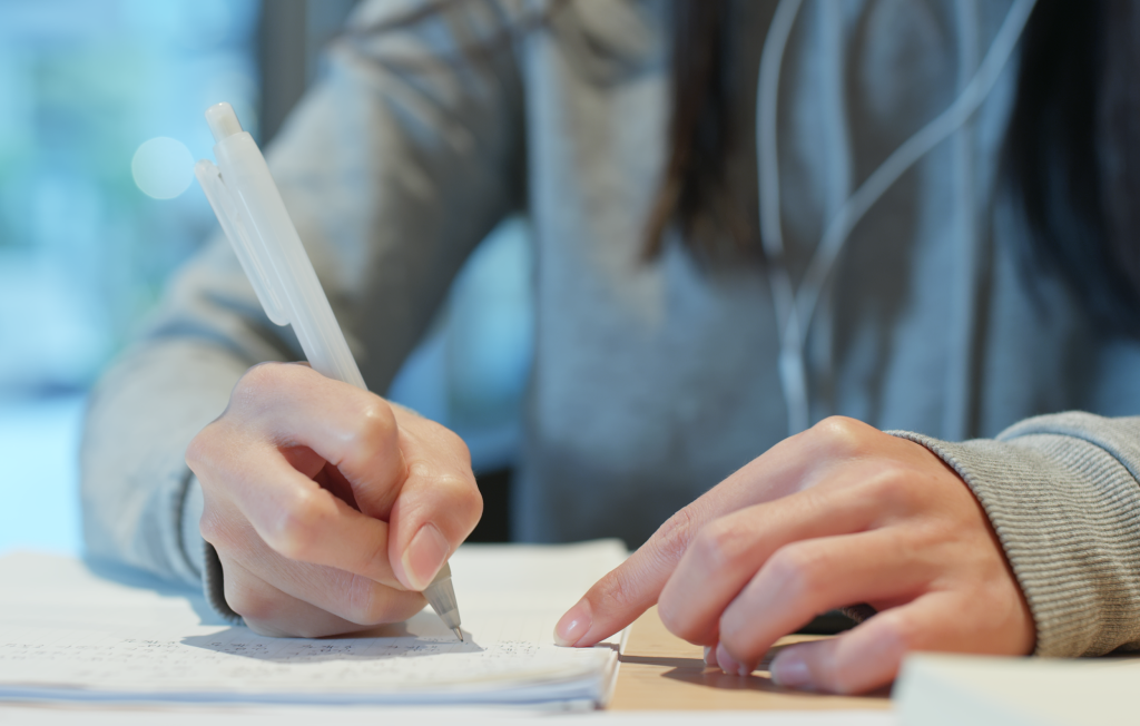 Learn more effectively with Smart Notes | by What Control? | Medium