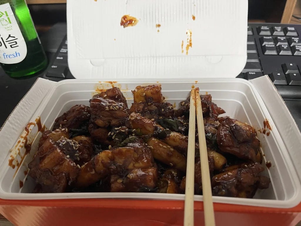 Jicoba Chicken — A 30-Year Busan Franchise That Pairs Perfectly with So-maek