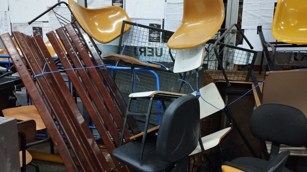 UM PROBLEMA CHAMADO UERJ