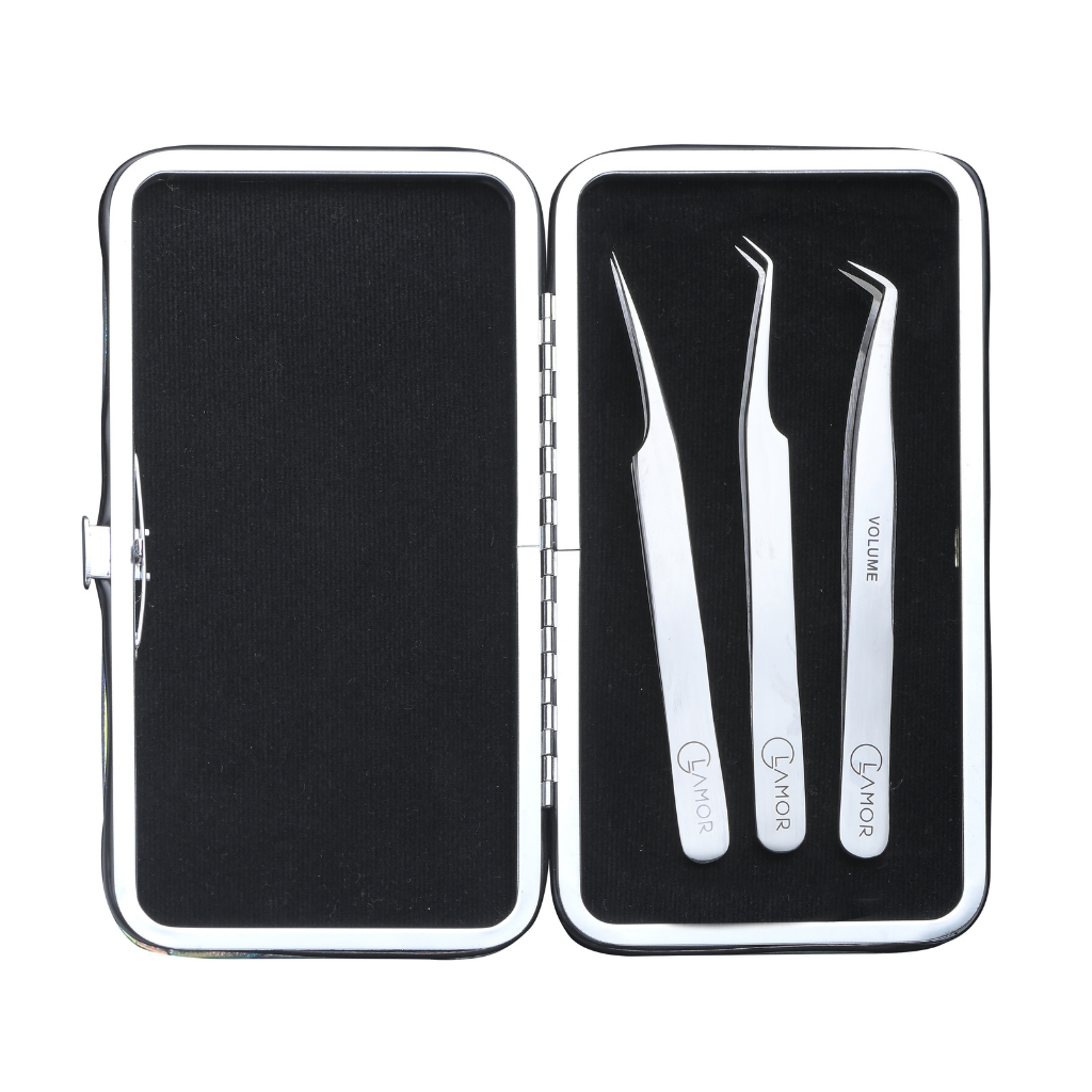 Using Eyelash Removal Techniques with Eyelash Tweezers by Glamore