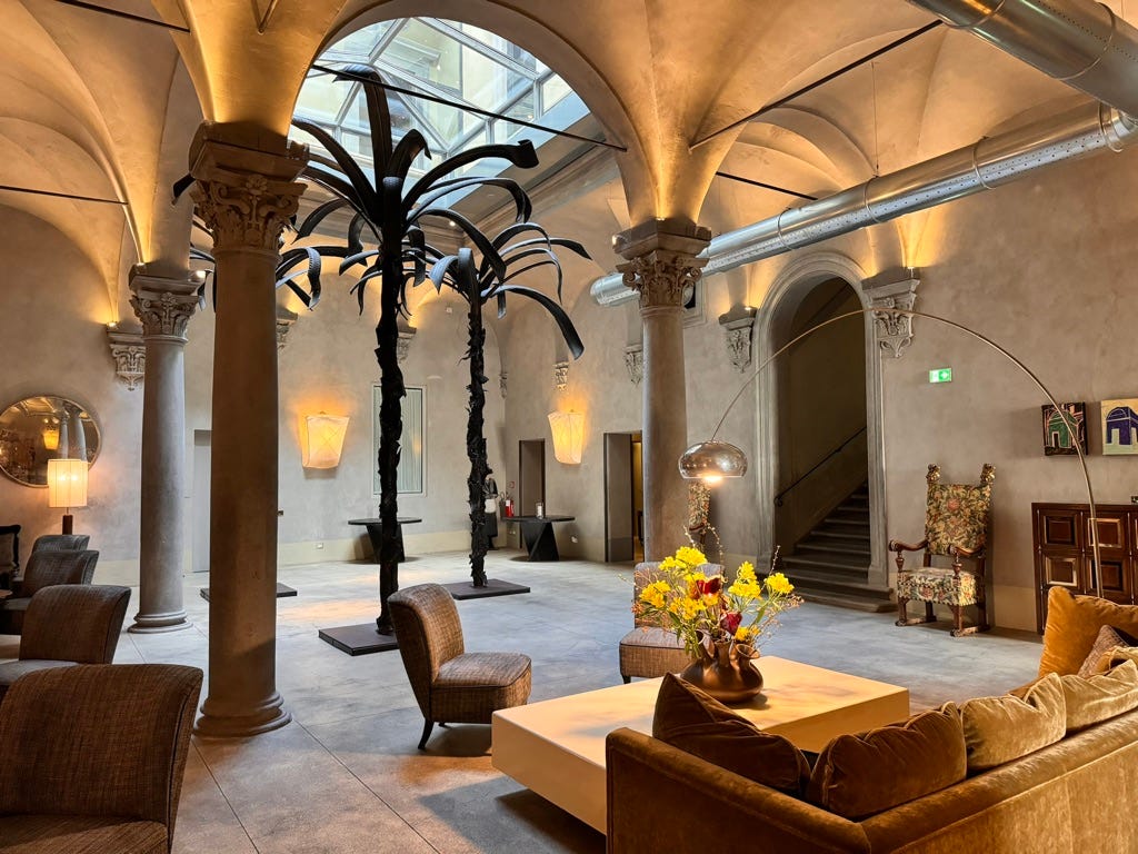 Hotel Garibaldi Blu 一樓大廳