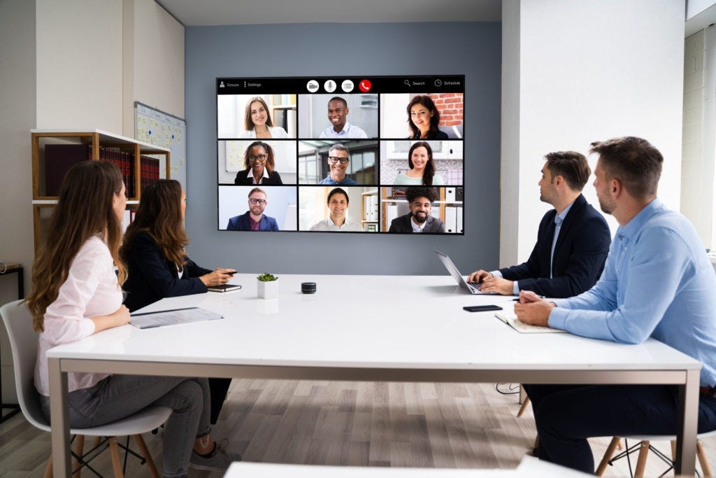 Hybrid Work Environment — A brand new era for HR leaders | by Aileen ...