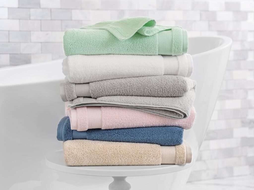 Washcloth Vs Hand Towel Which Is Better by Luxury Towel Mar, 2024