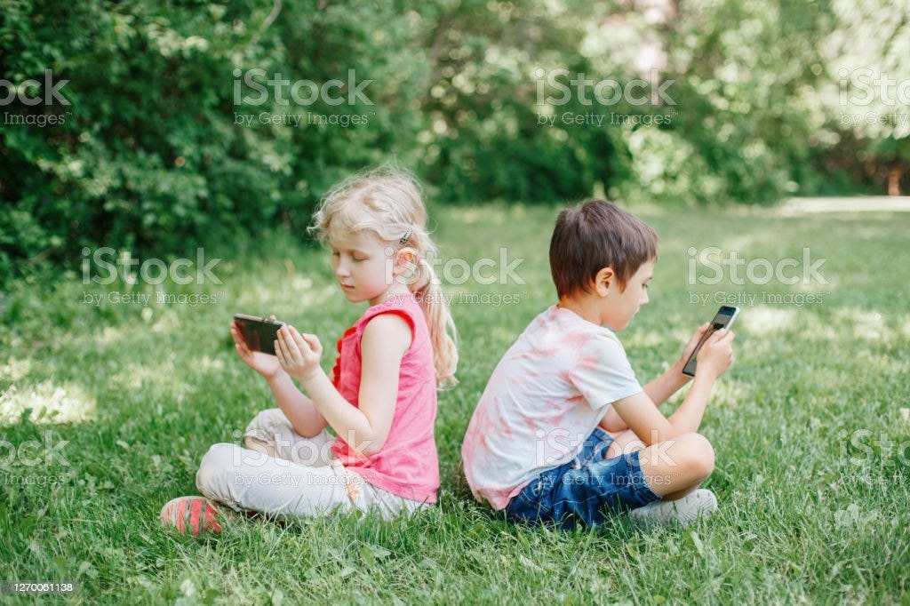How Much Screen Time For Kids Screen Time And Kids An Unending Battle how-much-screen-time-for-kids-screen-time-and-kids-an-unending-battle