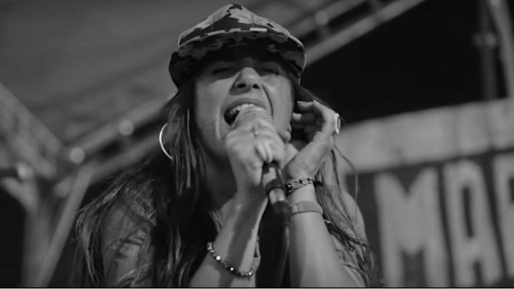 Sara Hebe le pone ritmo y rima a la previa de LMDG
