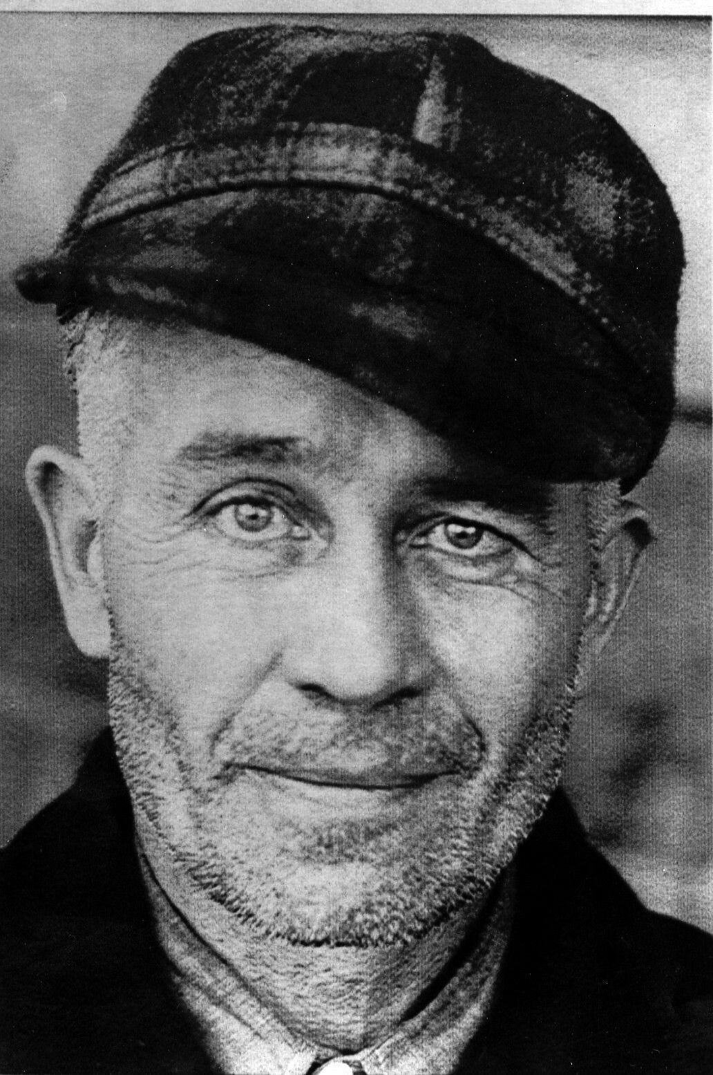 Ed Gein And His Nipple Belt. And Skin Suit **Disclaimer: Graphic… | by  Sandhya Ganesh | Lessons from History | Medium
