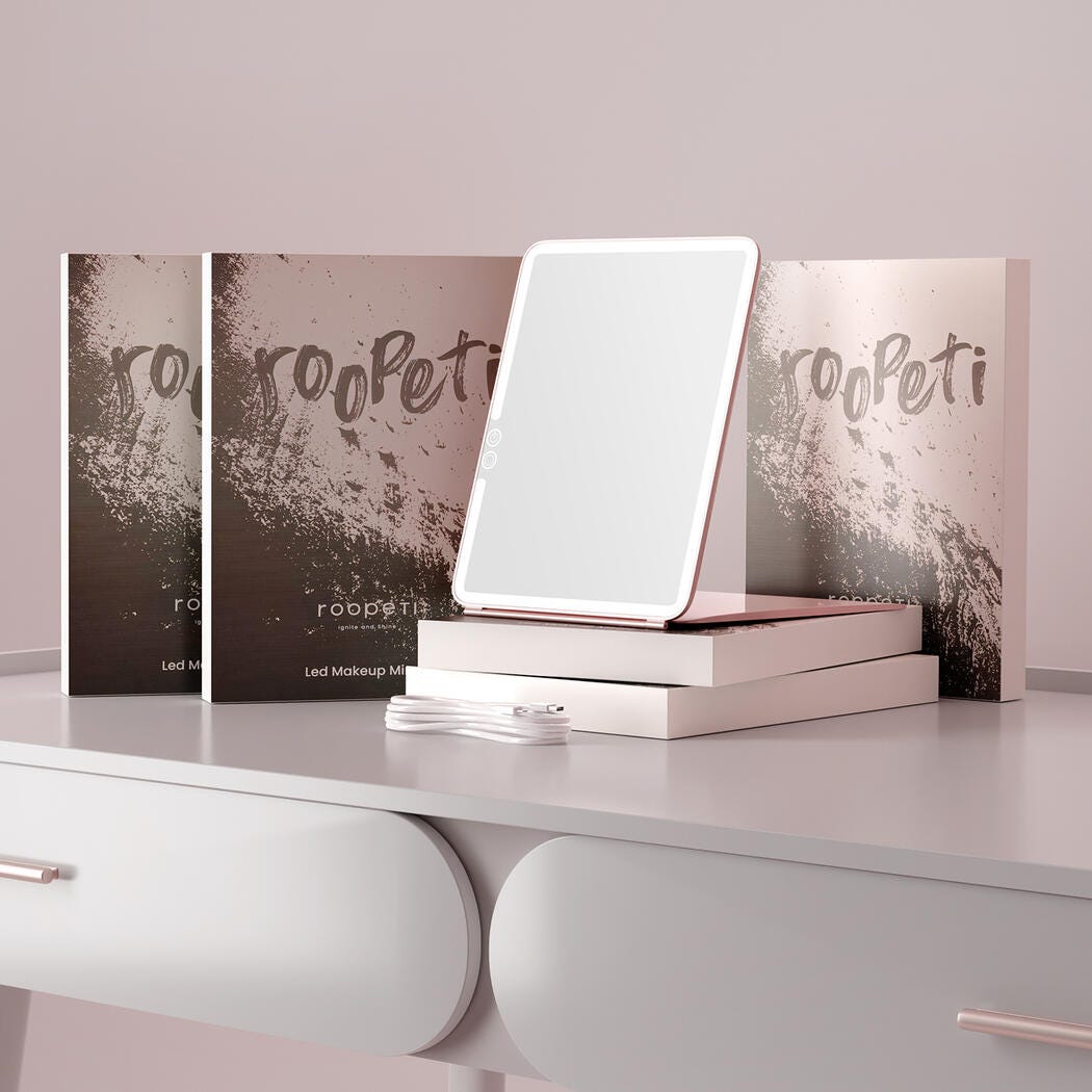 Light Up Your Beauty Routine: A Guide to Using a Lighted Makeup Mirror 
