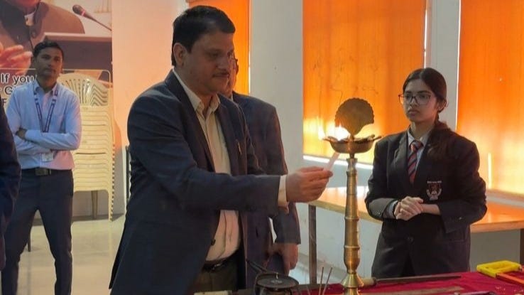 4. Patil inaugurated the IIW India Student Chapter at Guru Gobind Singh Polytechnic Nashik, marking his third such initiative in the region. 5. He is committed to expanding the reach of IIW India by establishing 2–3 additional student chapters at other colleges in the near future. 6. Shreekant Patil’s leadership in the welding sector has created new avenues for students to gain technical skills and connect with industry experts.