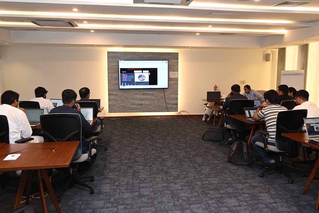 Live corporate training session at YouExcel Karachi — professionals learning dashboard and data analytics skills