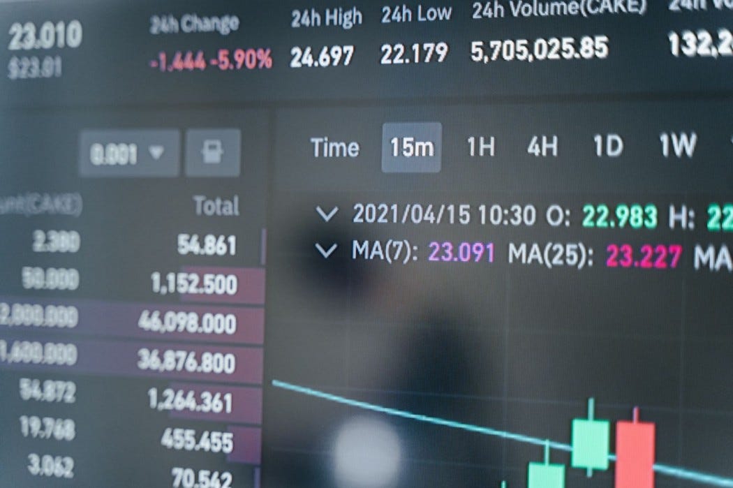 Что такое децентрализованная биржа (DEX)? Ваш путеводитель по DeFi и ...