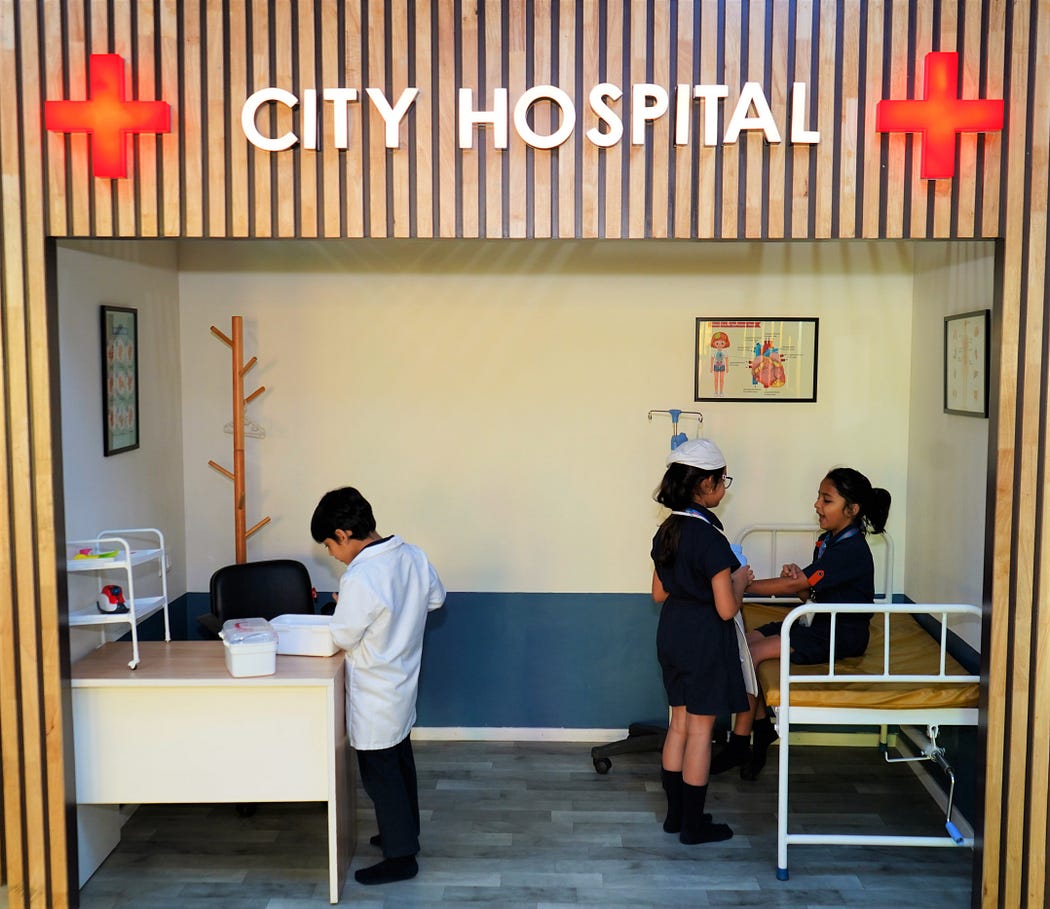 Prometheus School’s primary students are discovering the operations of hospitals through Prometheus Town