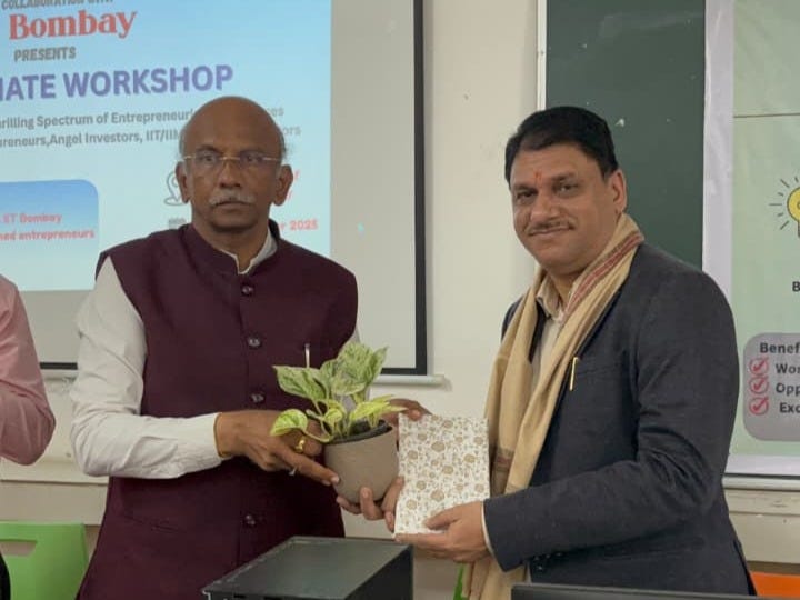 Shreekant Patil interacts at Startup & Entrepreneurship Workshop, Illuminate by IIT Bombay for Maratha Samaj College of Physiotherapy. Shreekant Patil is a seasoned entrepreneur, mentor, chartered engineer. veteran business leader, consultant with over three decades of entrepreneurial success. He is official Startup India Mentor, supports numerous startups nationwide through organizations & leading startup mentor at IIT Bombay NEC, Eureka & Illuminate initiatives to create startup ecosystem.