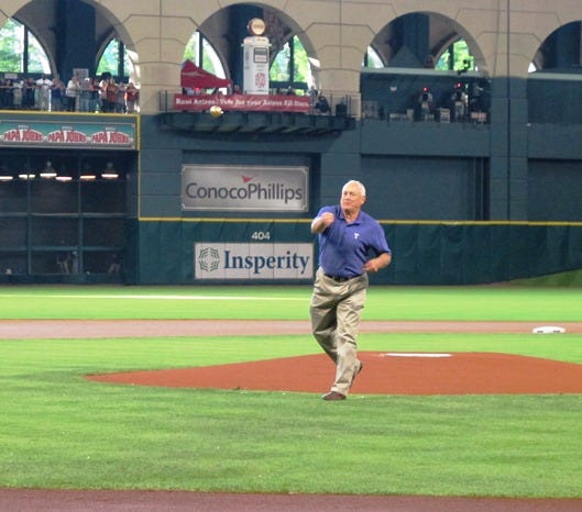 Astros notes: Lone Star Series, throwback jerseys, Korea and Kerry