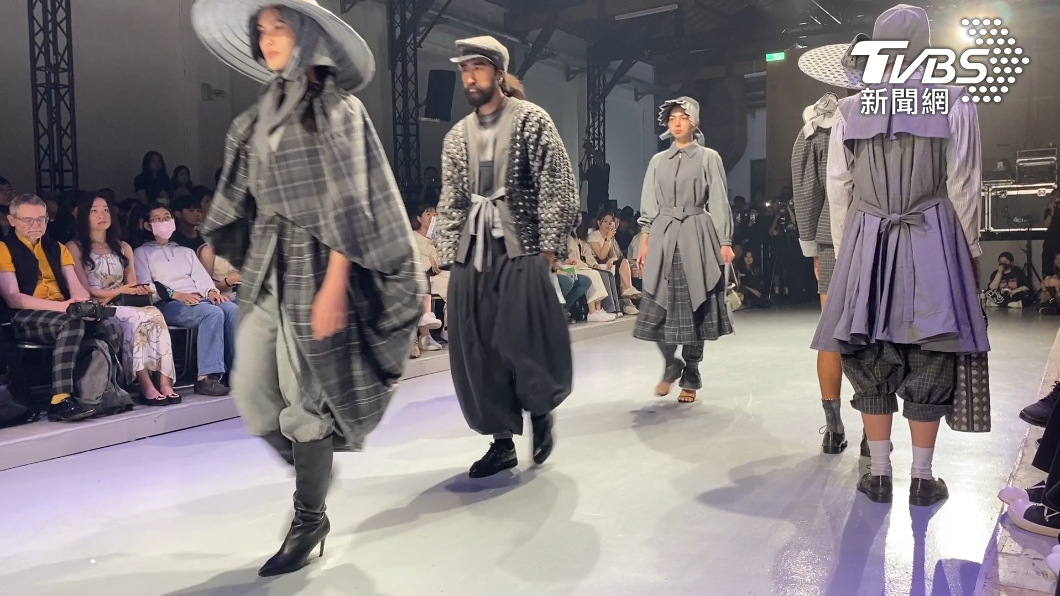 Taiwanese Designer Brings Style to Shih Chien Fashion Show by Dimitri