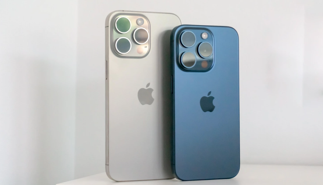 iPhone 15 Pro and Pro Max Review. Elevating the iPhone Experience  by Juan Cienfuegos  Mac O 