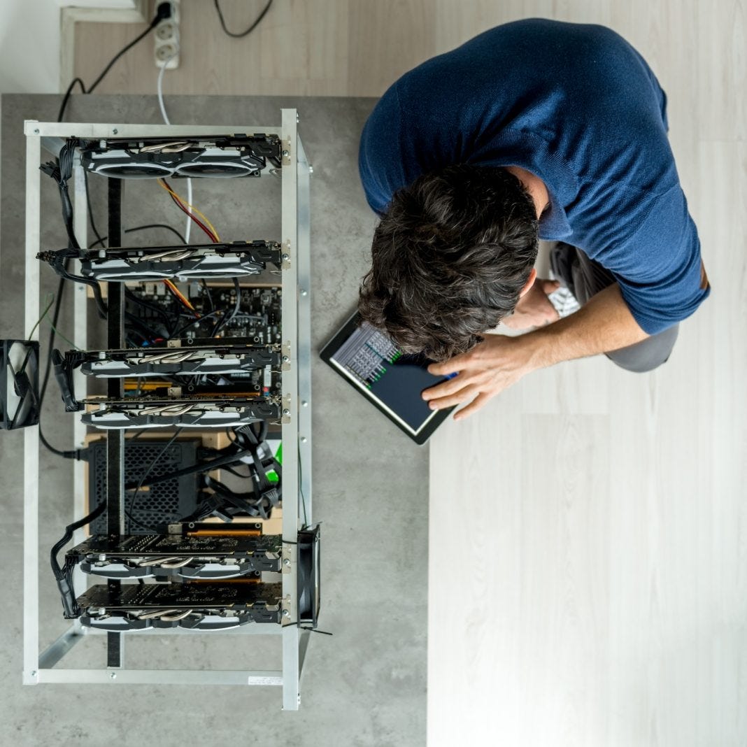 Um guia para construir seu próprio equipamento de mineração | by Financial  Move | Financial Move | Medium