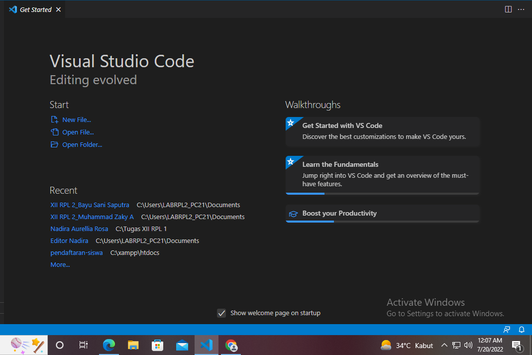Cara Membuat Tabel Sederhana Dengan HTML Di Visual Studio Code - Cuma ...