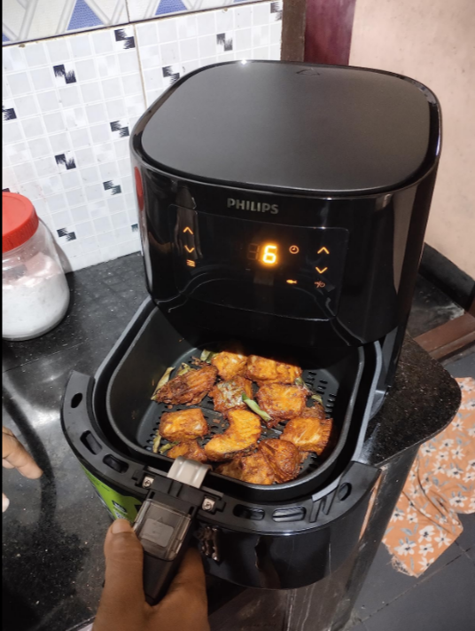 8L Digital Air Fryer Electric 1800W Non Stick w/Rack Less Oil Fries Cooking  BLK