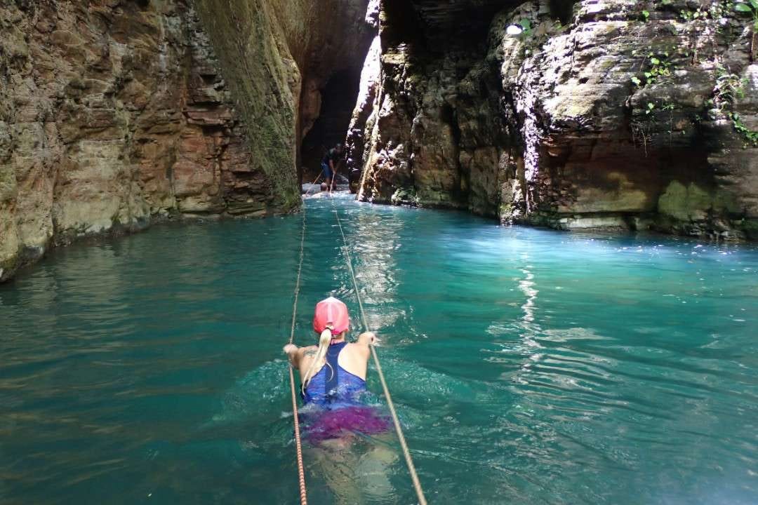 La Leona Waterfall: A Tubing Adventure in Paradise | by Hemojiya | Oct, 2024 | Medium