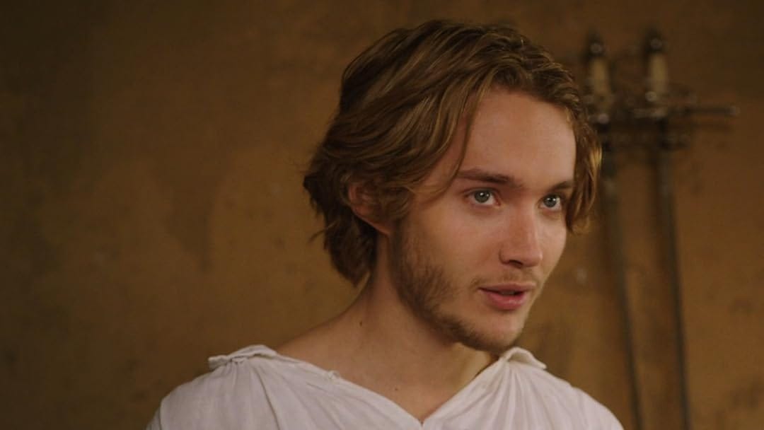 Reign, Season 1