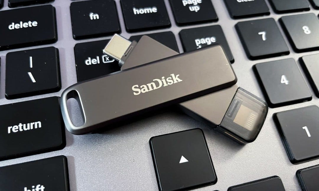 SanDisk iXpand Flash Drive Luxe REVIEW | MacSources | by MacSources | Medium