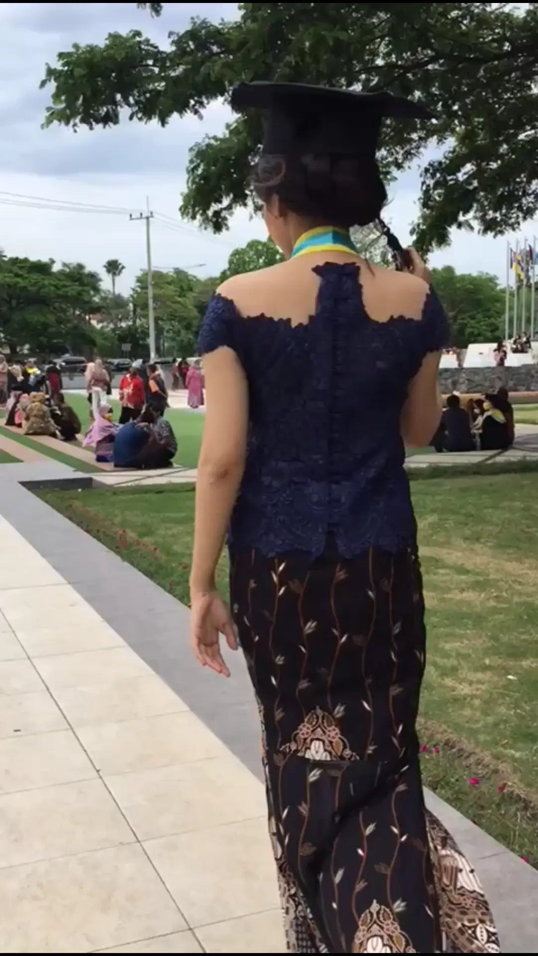 SEWA KEBAYA SURABAYA MURAH Agnis Kebaya, Tempat Persewaan Kebaya