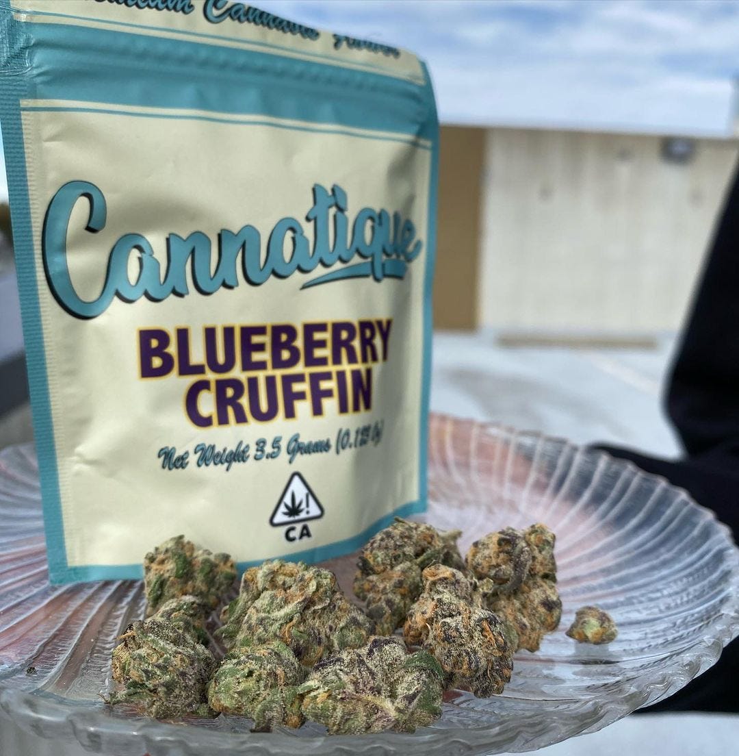 strawberry cookies strain. strawberry cookies strain by Pondoshi Gang