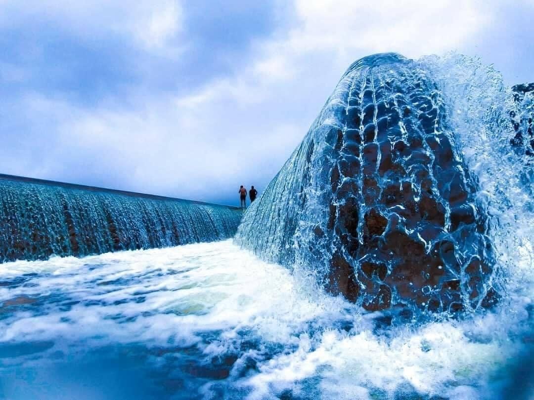 𝐏𝐢𝐦𝐛𝐮𝐫𝐚𝐭𝐡𝐭𝐡𝐞𝐰𝐚 𝐋𝐚𝐤𝐞 𝐢𝐧 𝐒𝐫𝐢 𝐋𝐚𝐧𝐤𝐚 | by Zeloan  Travel | Medium