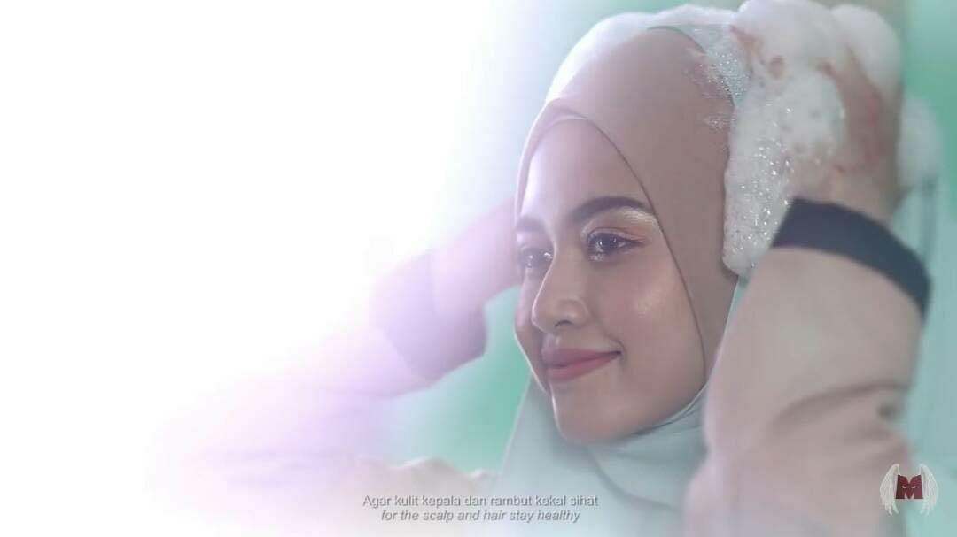 FactCheck: Malaysian Shampoo advertisement showing a veiled woman taking a  shower | by Mahmoud Ghazayel | Medium