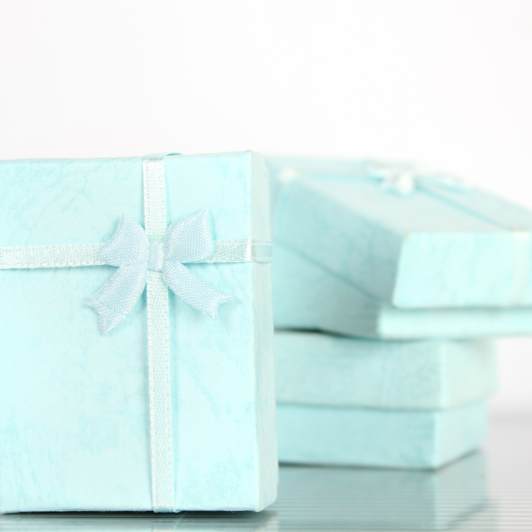 The Psychology Behind Why Women Grow Weak In The Knees Over The Iconic  Little Blue Box Of Tiffany's | Illumination