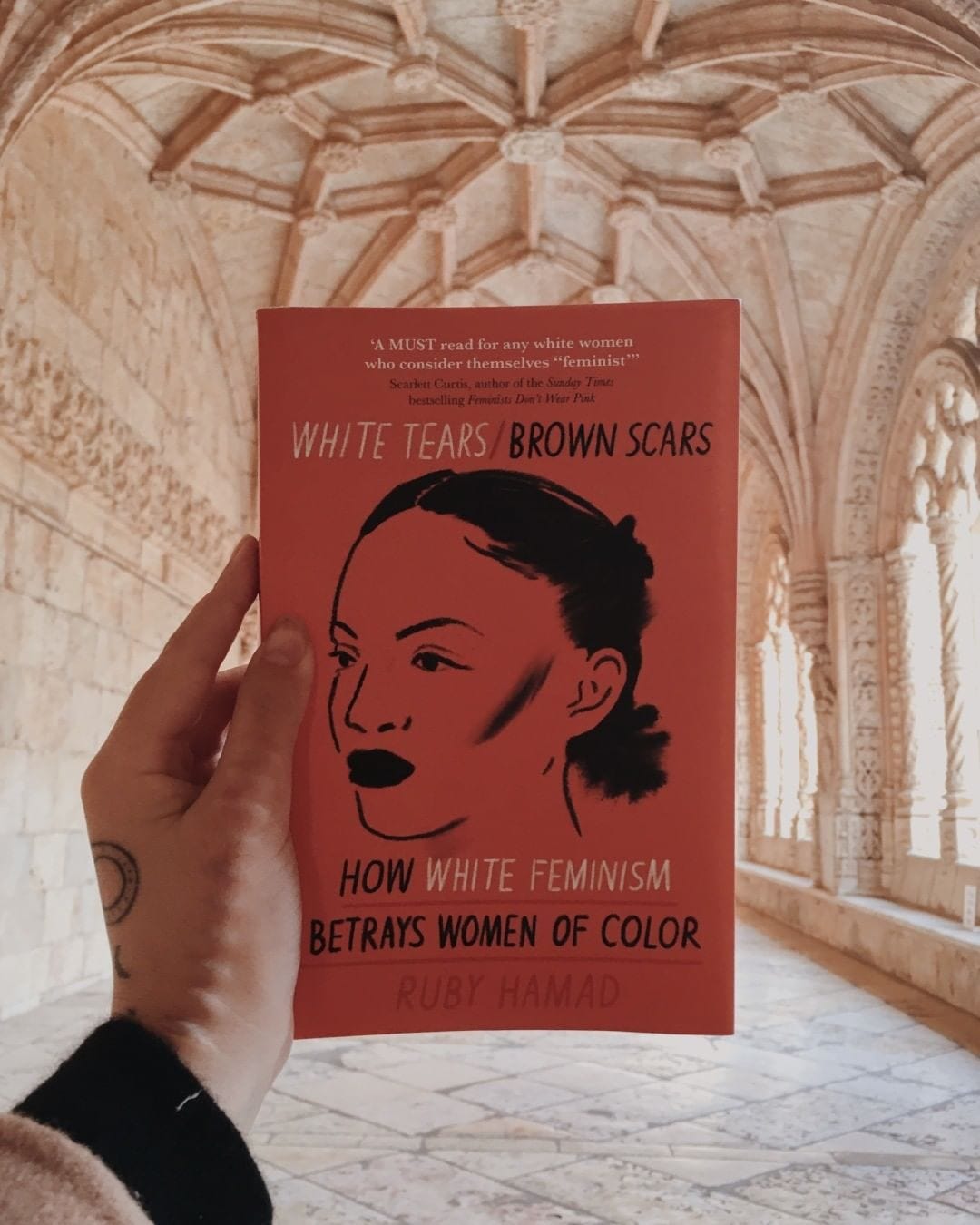 de Leitura White tears, Brown Scars — How white feminism