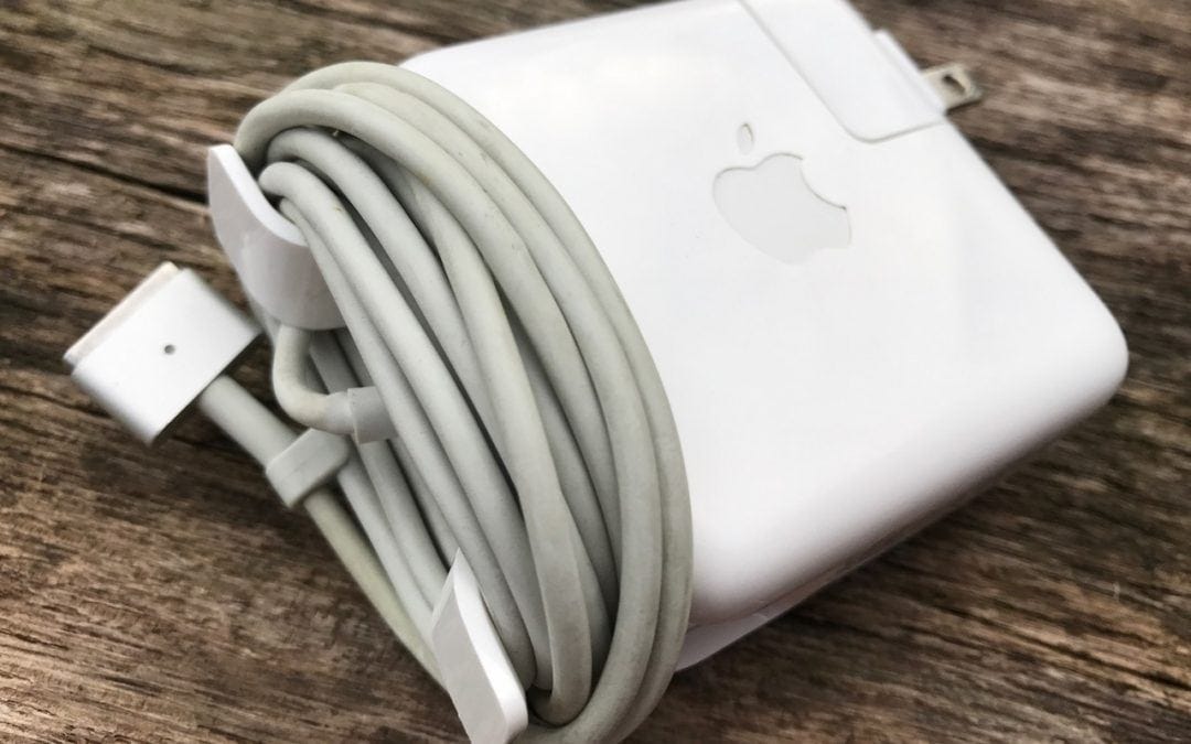 Apple's Old MacBook Charger… bring it back?, by JB Park