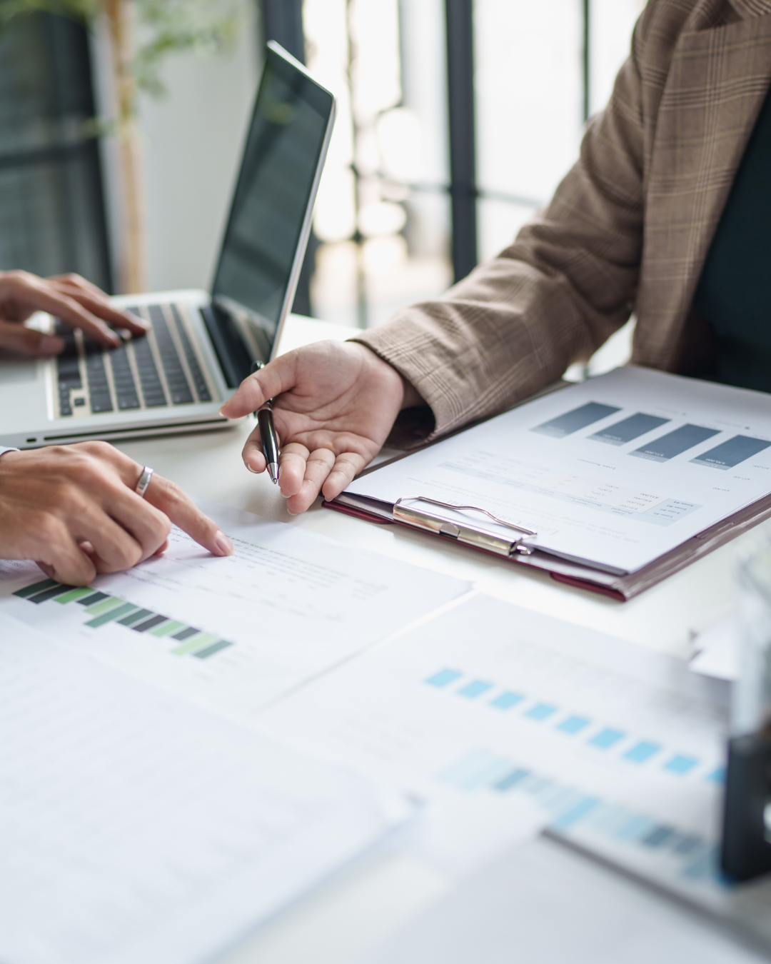 Why Are More Amazon Sellers Hiring Specialists Instead of Managing Everything Themselves?