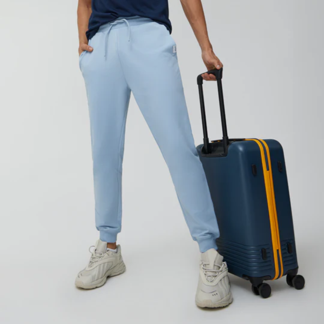 Difference Between Joggers, Cargo Pants and Track pants by Simon