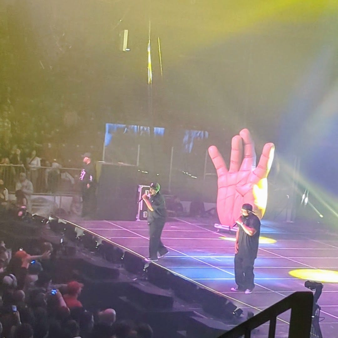 Mondays unplugged an ice cube concert with friends by sondra borden