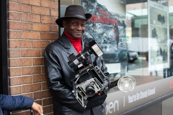 Louis Mendes - New York Street Photographer, Before I bumpe…