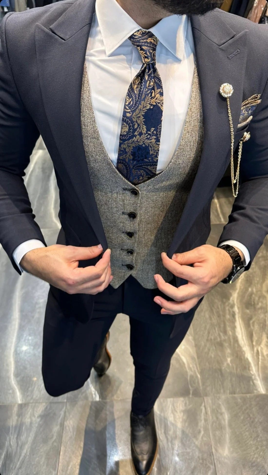 Redefine Elegance with a Kostuum Heren Winkel That Delivers Celebrity Men Suits Style