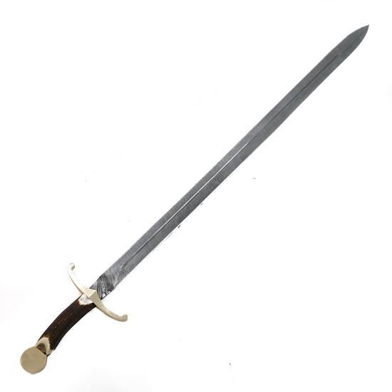 Bastard Sword Vs Claymore