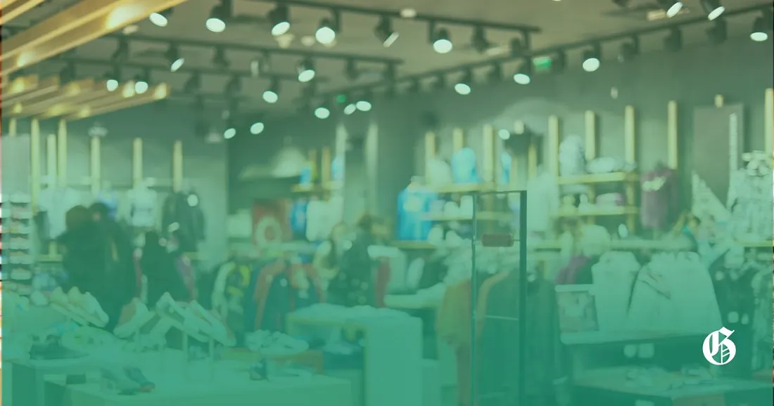 Smart Retail: How IoT Enhances the Shopping Experience with Personalized Offers and Inventory Management