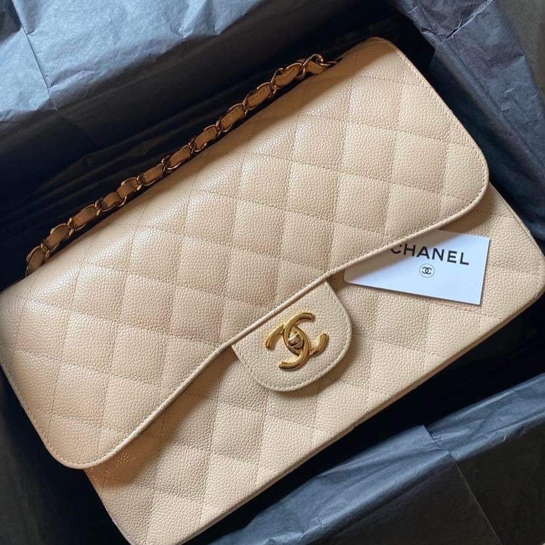 chanel classic flap bag caviar beige