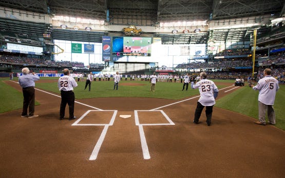 New Wall of Honor brings together old Milwaukee Brewers