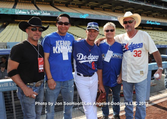 Who saw us at the Dodger Stadium?⚾️🧢 Recap of our Dodgers night