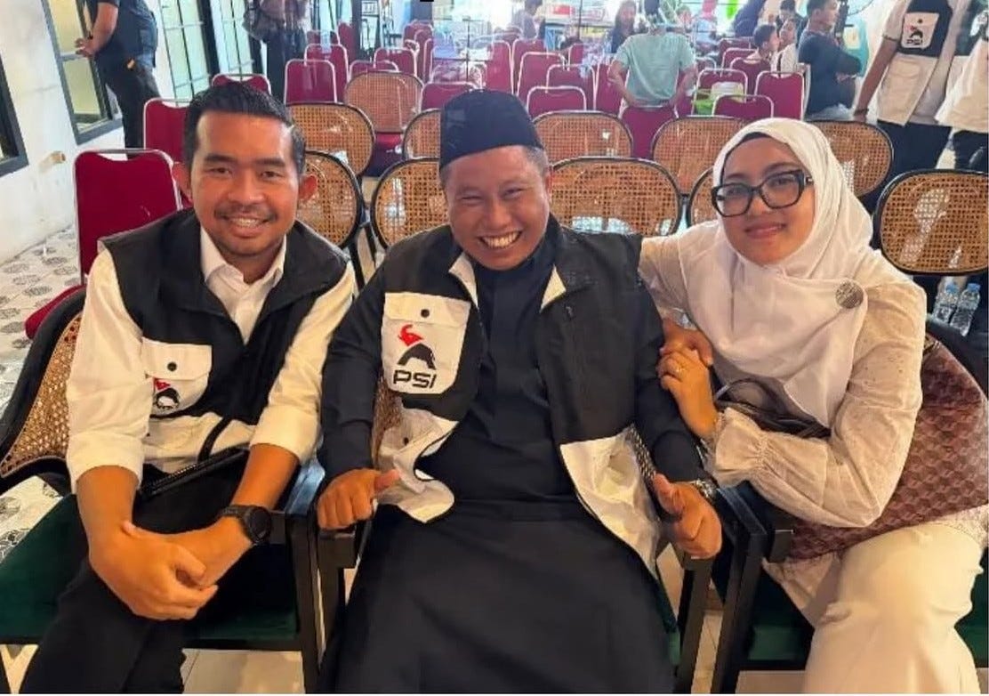 Figur Populer Belum Cukup: Mengapa Mesin Partai Tetap Menentukan Kemenangan Politik?