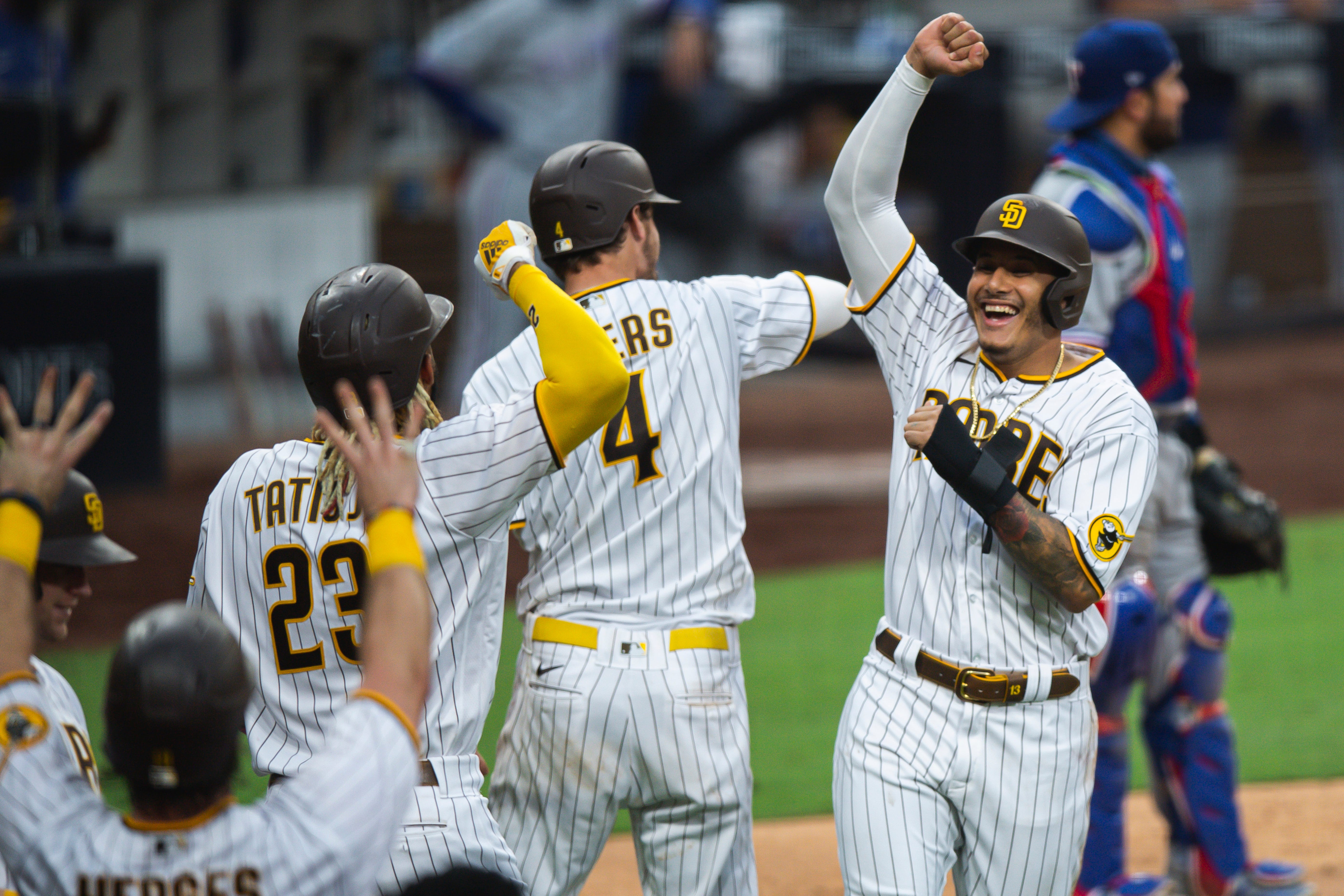 Slam Diego! Padres 1st team with slams in 4 straight games