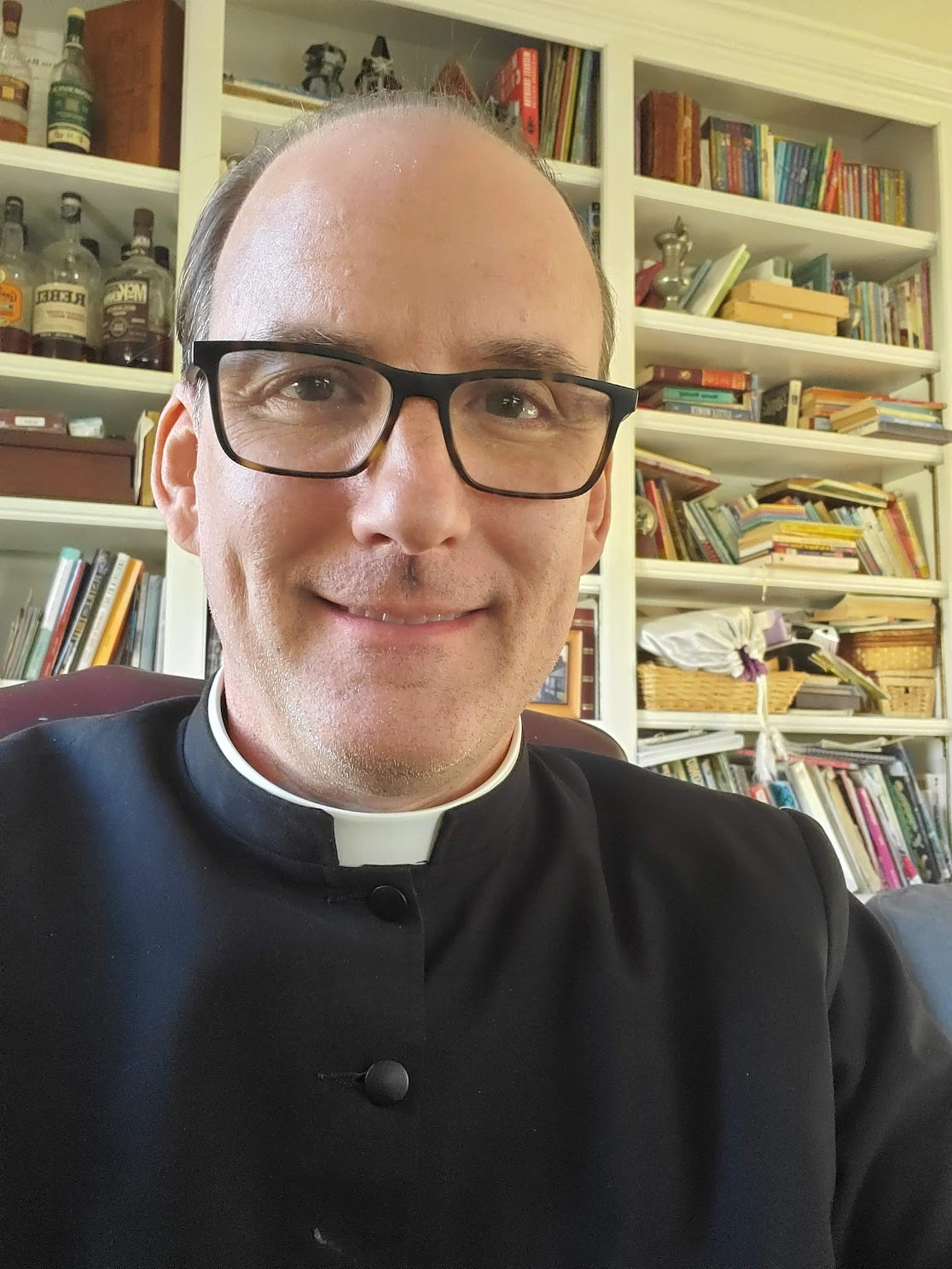 Tom Simmons Leads Community Growth Through Faith Service at St Peters