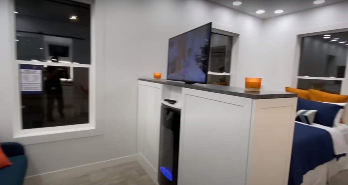 What Are The Pros And Cons Of Mobile Homes And Modular Homes? by All Stories Medium